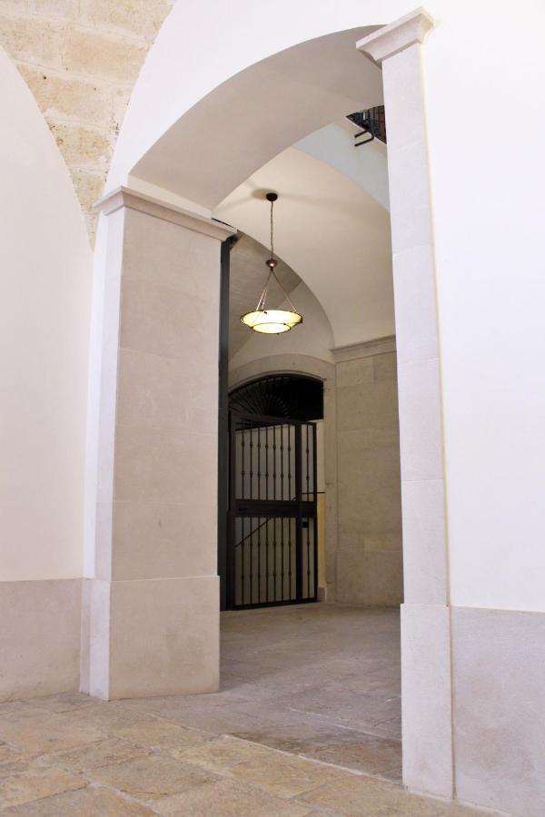 Dimora De Brado Bed and Breakfast Trani Buitenkant foto