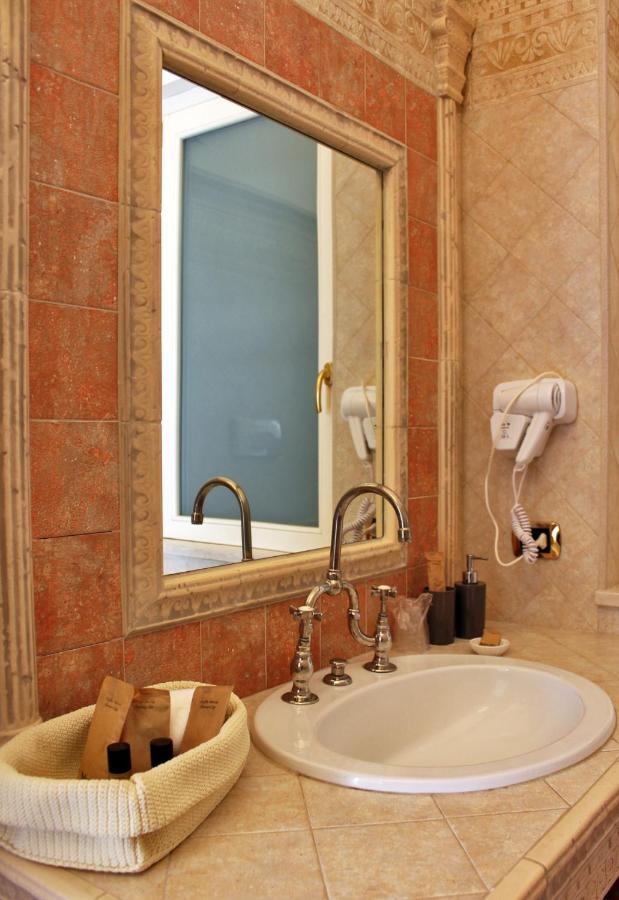 Dimora De Brado Bed and Breakfast Trani Buitenkant foto