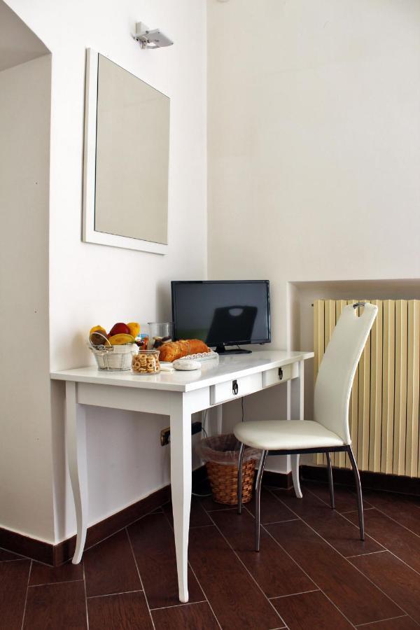 Dimora De Brado Bed and Breakfast Trani Buitenkant foto