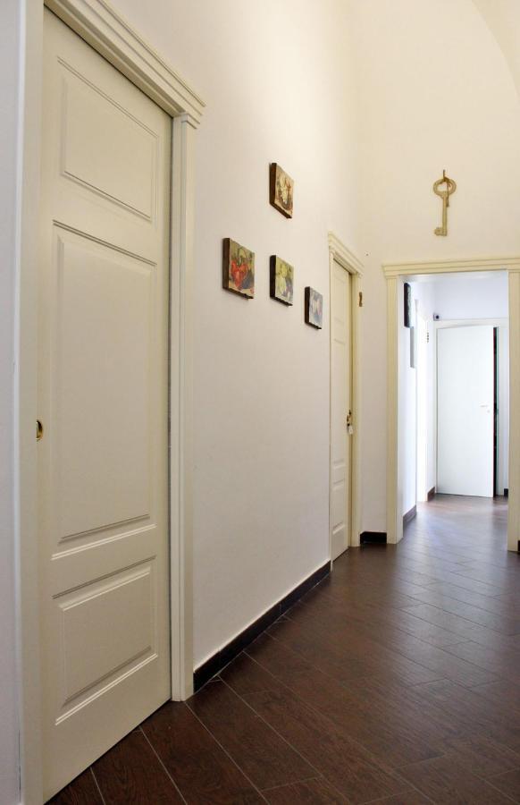 Dimora De Brado Bed and Breakfast Trani Buitenkant foto